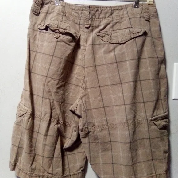 AEROPOSTALE vintage men's authentic cargo brown print shorts. Size 36 waist. - Picture 9 of 13
